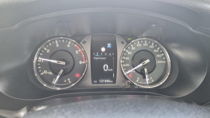 2022 Toyota Hilux SR