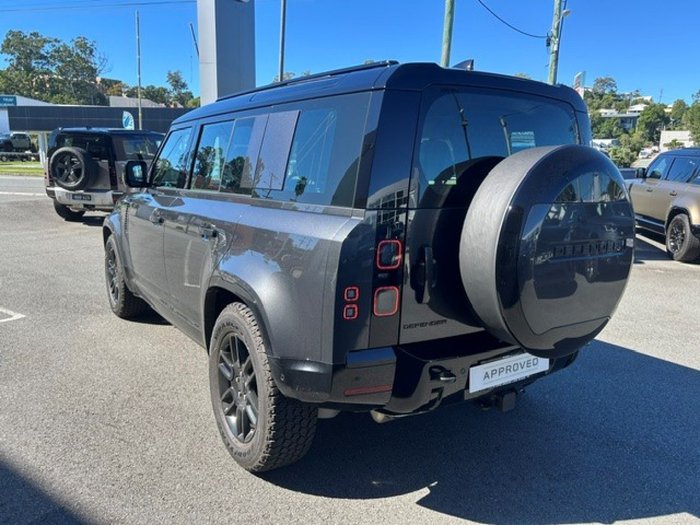 2025 Land Rover Defender 110 D350 X-Dynamic SE