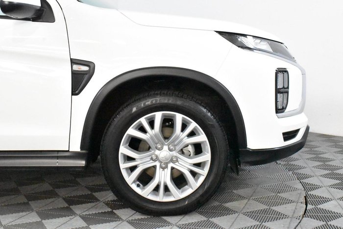 2024 Mitsubishi ASX ES