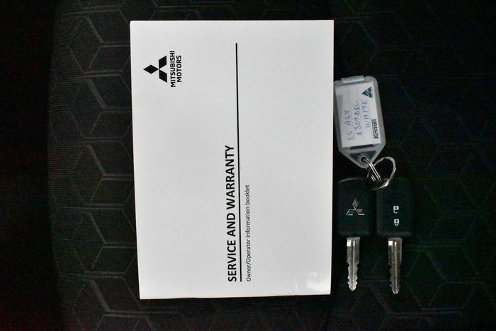 2024 Mitsubishi ASX ES