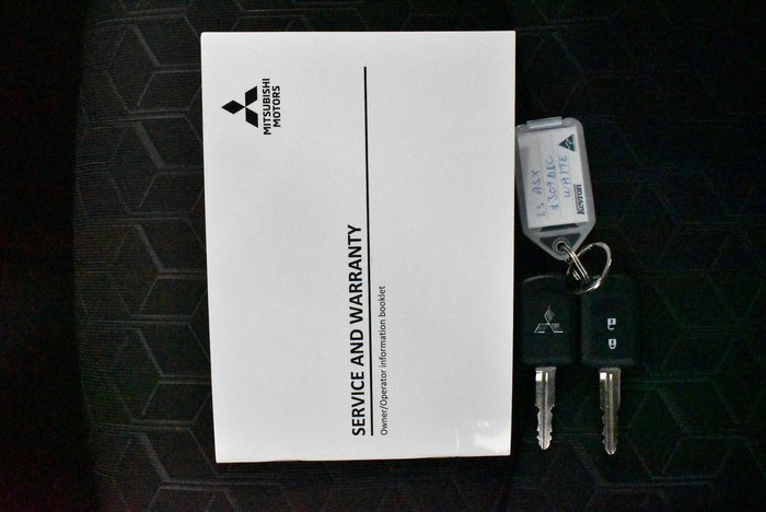 2024 Mitsubishi ASX ES