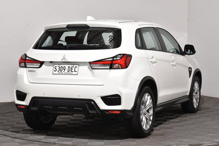 2024 Mitsubishi ASX ES
