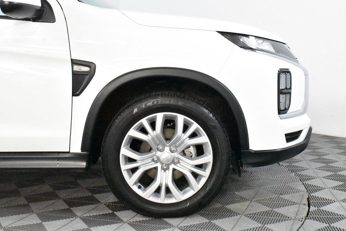 2024 Mitsubishi ASX ES