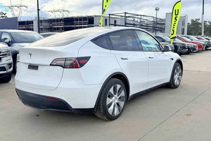 2023 Tesla Model Y Rear-Wheel Drive