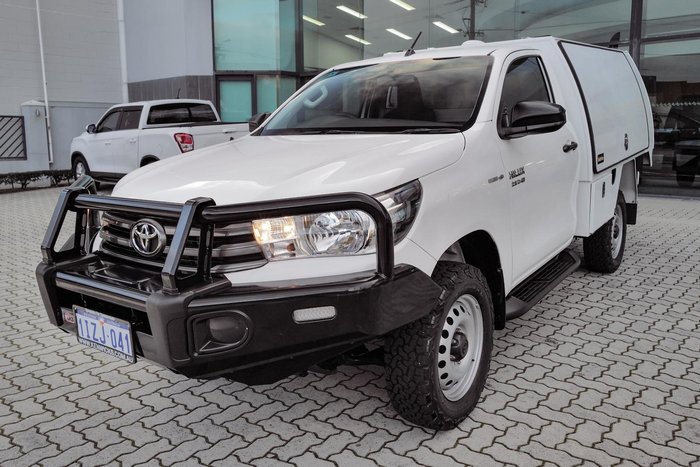 2018 Toyota Hilux SR