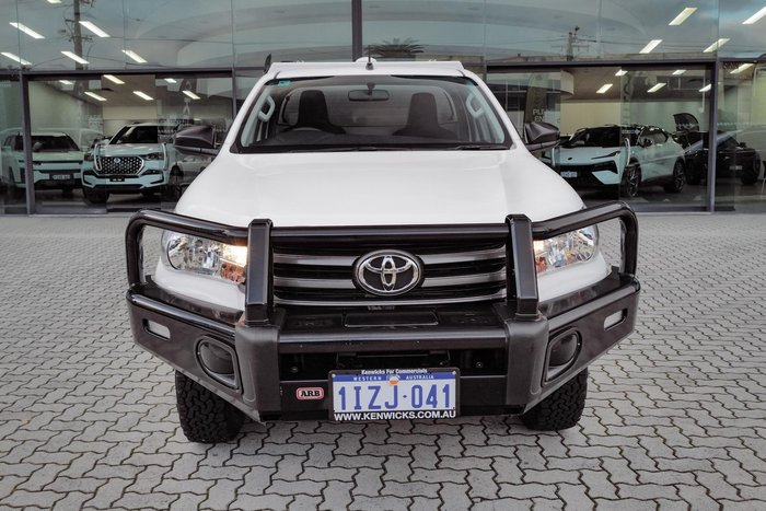2018 Toyota Hilux SR