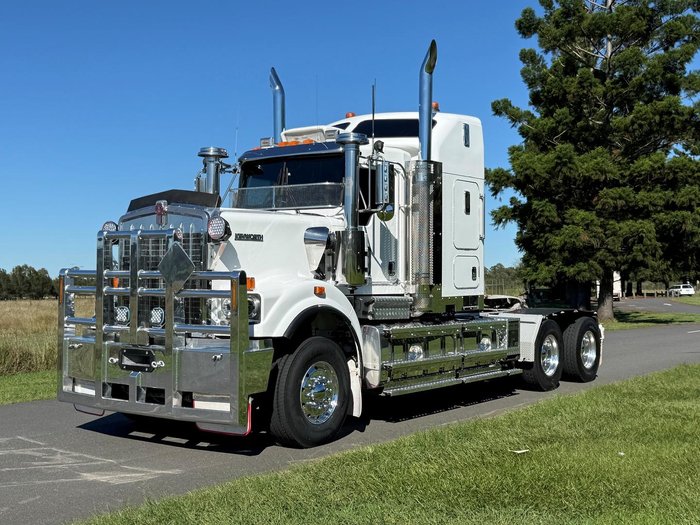 2014 Kenworth C5 Series C509 White