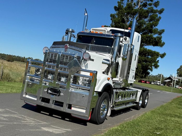 2014 Kenworth C5 Series C509 White