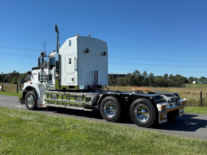 2014 Kenworth C5 Series C509 White