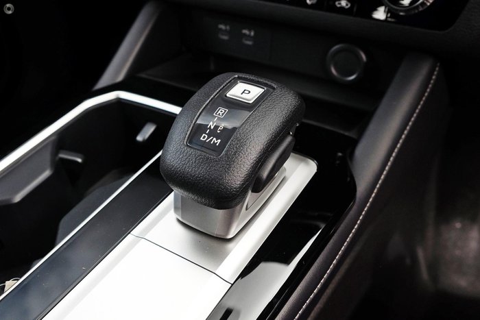 2025 Mitsubishi Outlander ES