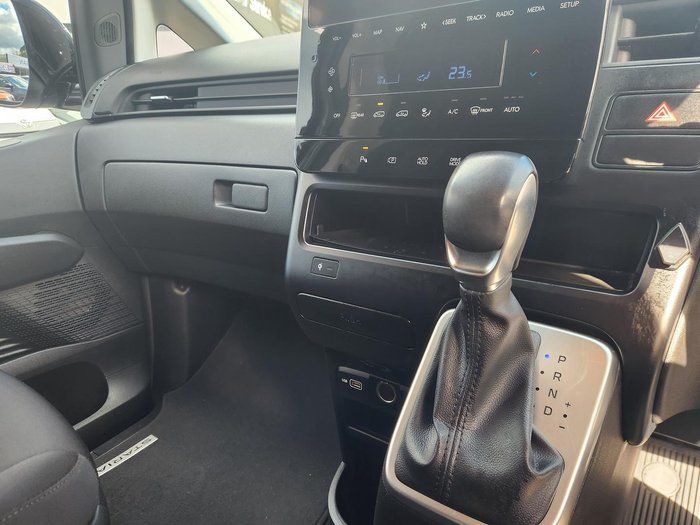 2023 Hyundai STARIA LOAD Premium
