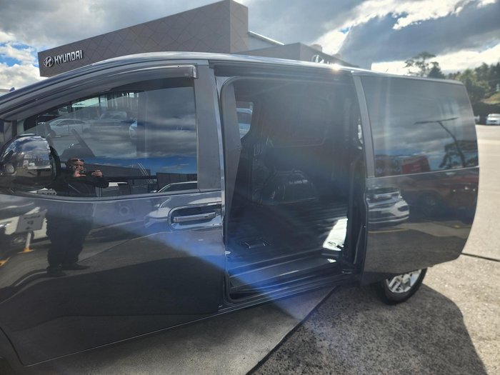 2023 Hyundai STARIA LOAD Premium