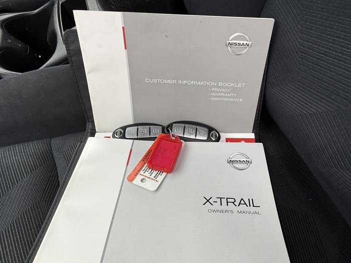 2017 Nissan X-TRAIL ST T32 Burning Red
