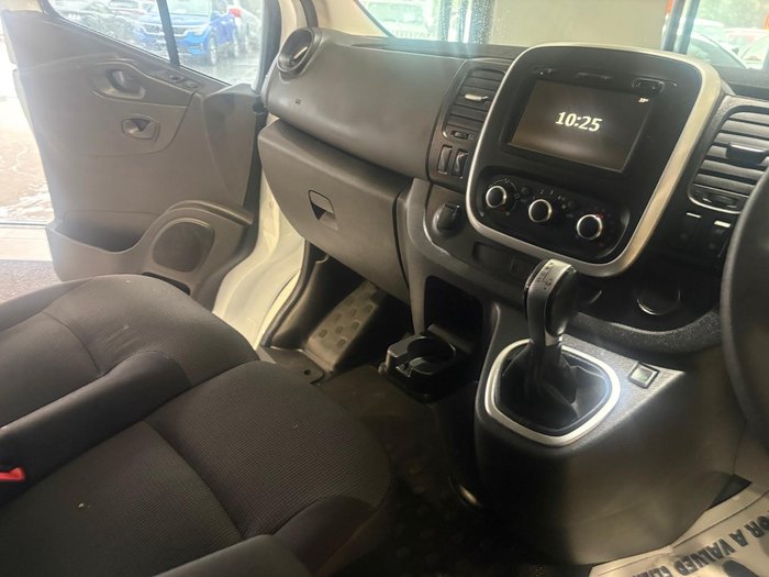 2021 Mitsubishi Express GLX