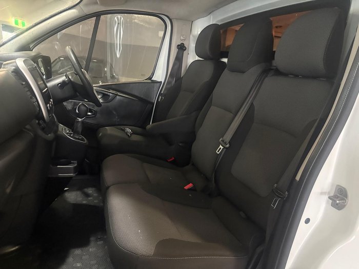 2021 Mitsubishi Express GLX