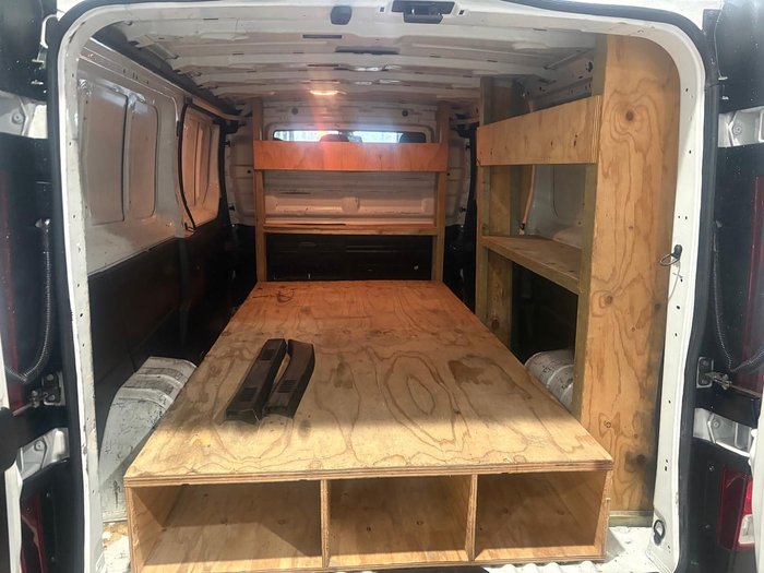 2021 Mitsubishi Express GLX