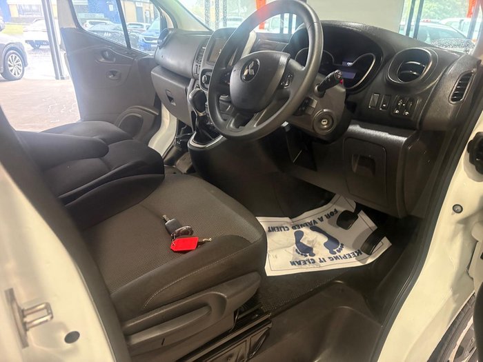 2021 Mitsubishi Express GLX