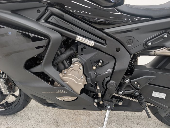 2026 CFMOTO 750SR-S Sports Black