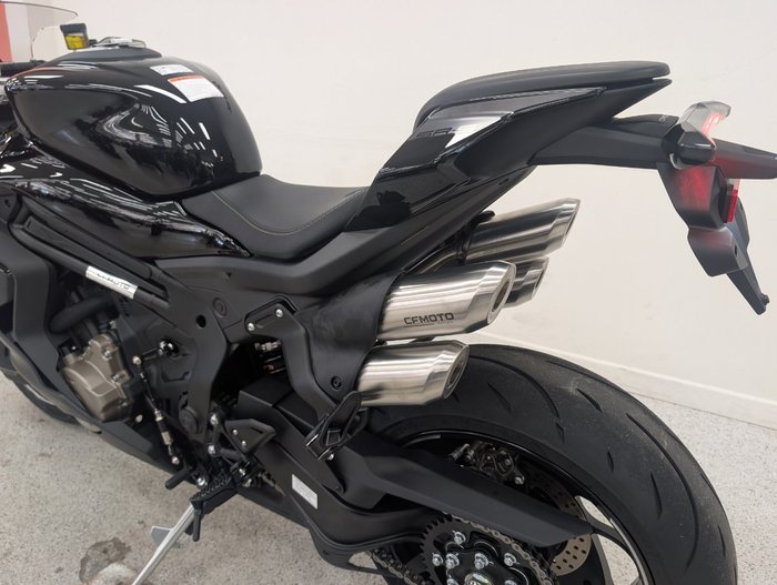 2026 CFMOTO 750SR-S Sports Black