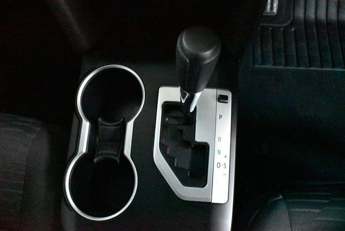 2016 Toyota Camry Altise