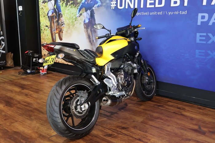 2015 Yamaha MT-07 LA Yellow