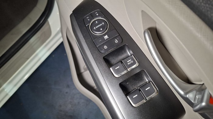2019 Kia Carnival S