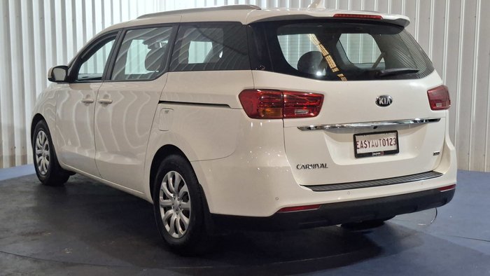 2019 Kia Carnival S
