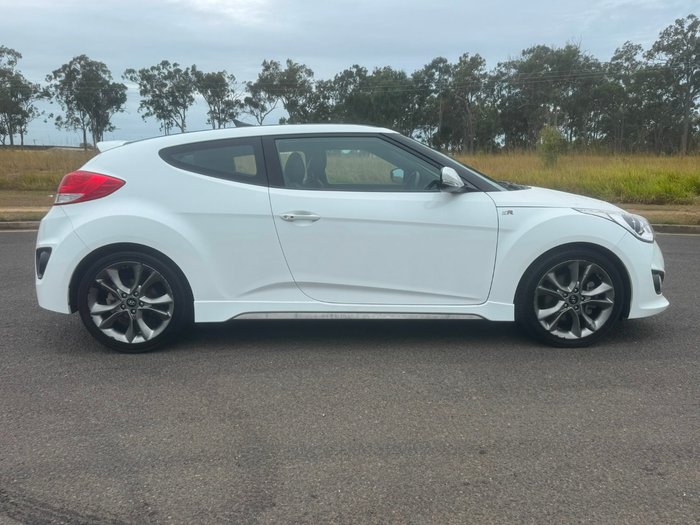 2016 Hyundai Veloster SR Turbo