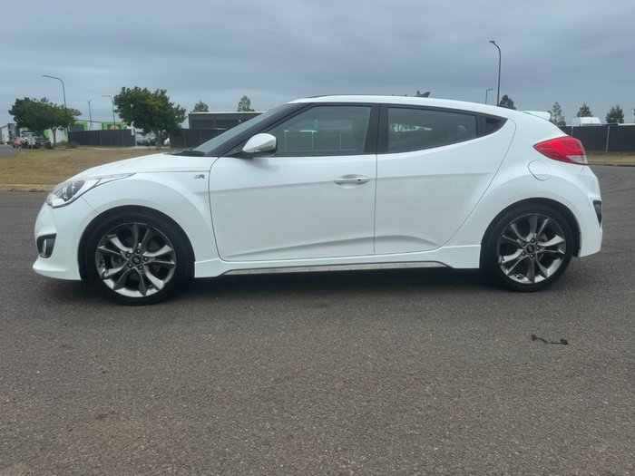 2016 Hyundai Veloster SR Turbo