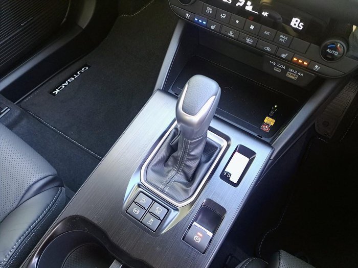 2026 Subaru Outback AWD Touring