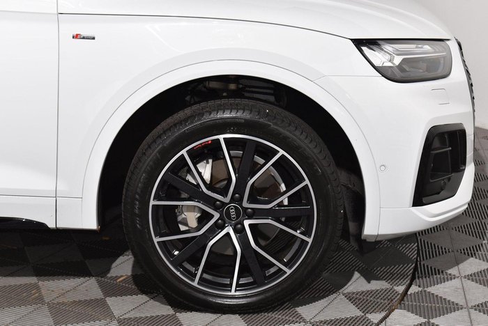 2022 Audi Q5 45 TFSI S line