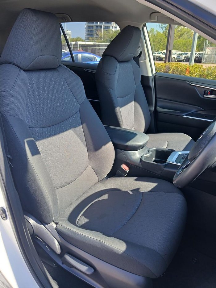 2023 Toyota RAV4 GXL