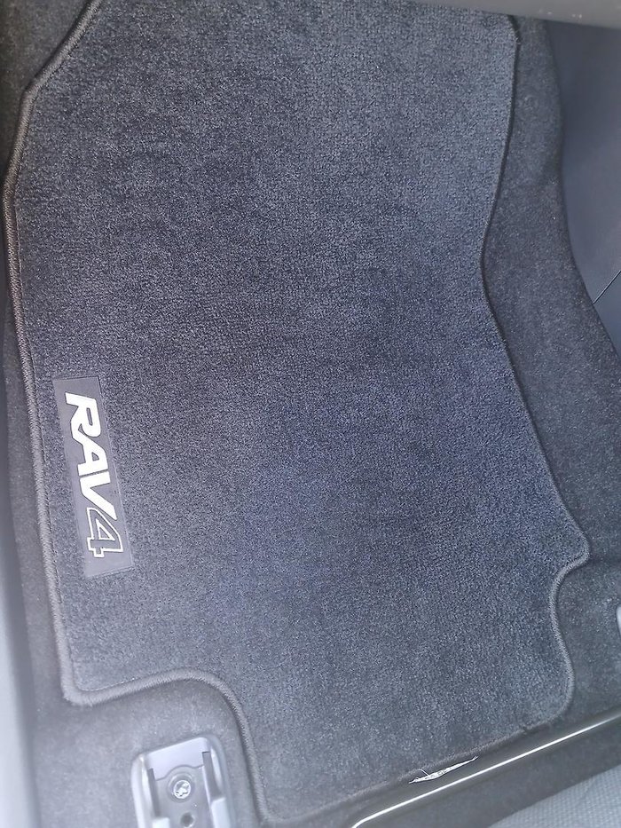 2023 Toyota RAV4 GXL