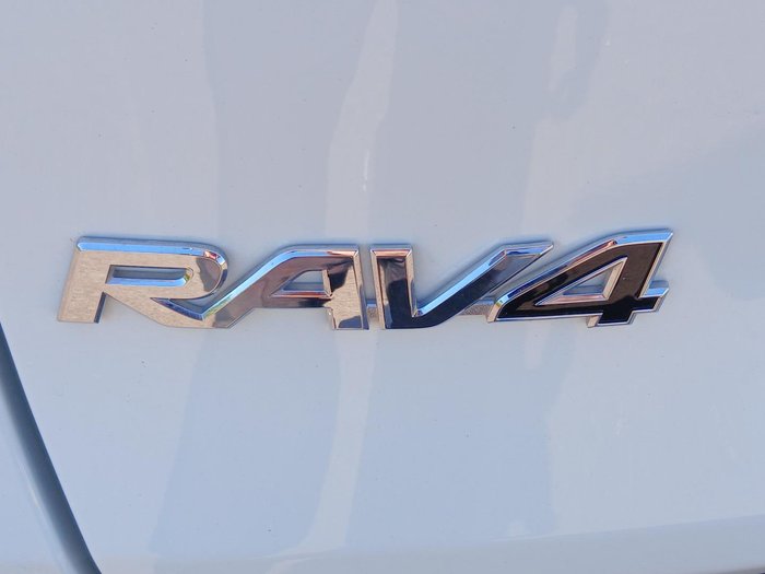 2023 Toyota RAV4 GXL