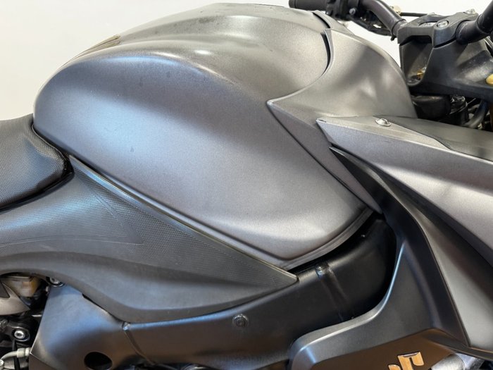 2015 Suzuki GSX-S1000 GREY