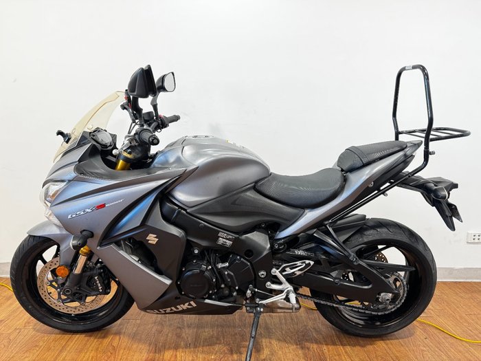 2015 Suzuki GSX-S1000 GREY