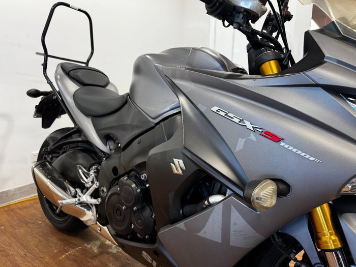 2015 Suzuki GSX-S1000 GREY