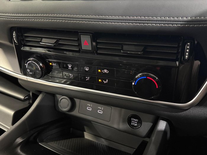 2026 Nissan X-TRAIL ST