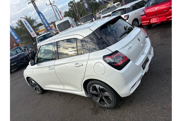2026 Suzuki Swift Hybrid GLX