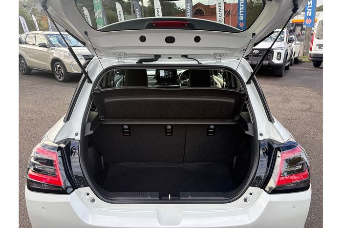 2026 Suzuki Swift Hybrid GLX