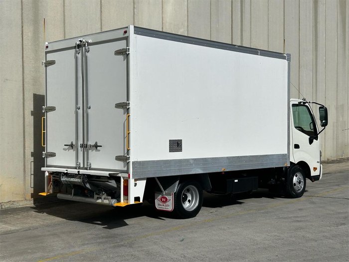 2022 Hino 300 Series 616