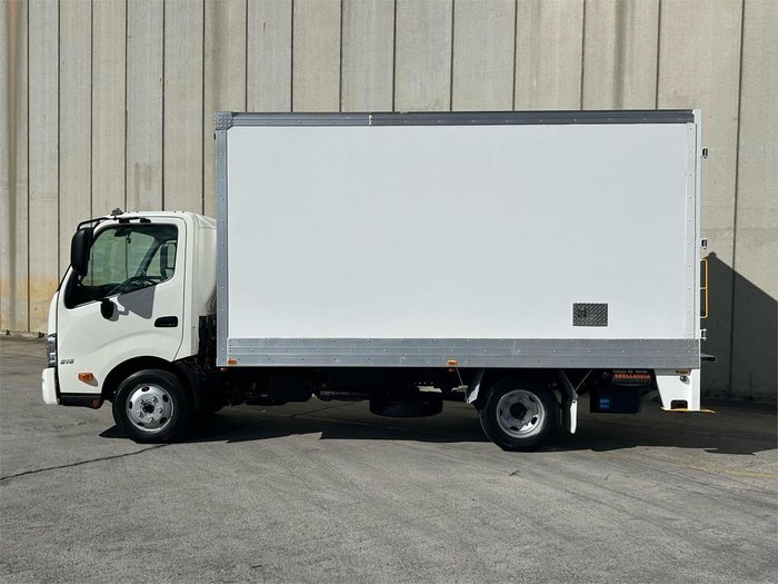 2022 Hino 300 Series 616