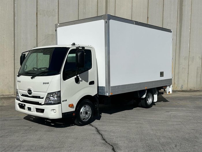 2022 Hino 300 Series