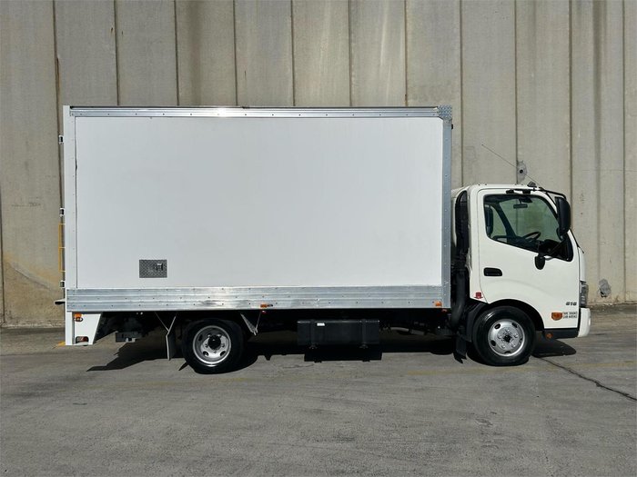 2022 Hino 300 Series 616