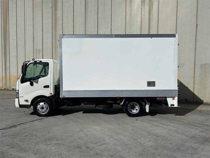 2022 Hino 300 Series 616