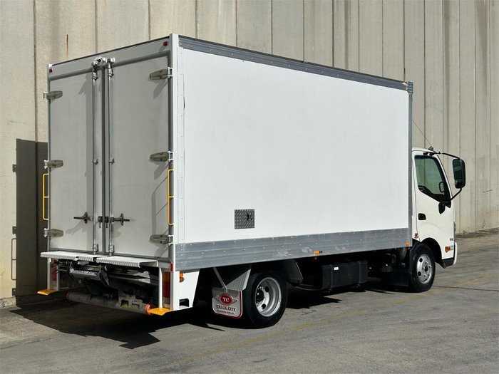 2022 Hino 300 Series 616