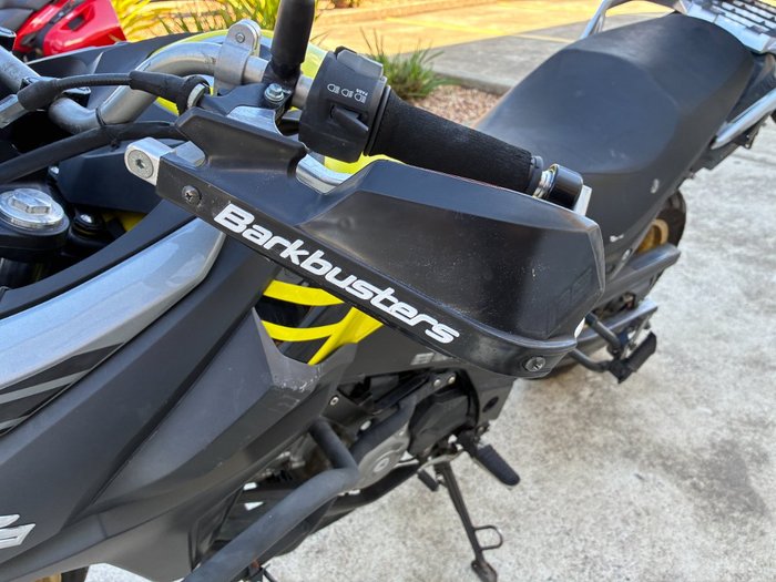 2018 Suzuki V-STROM 650 (DL650A) Yellow