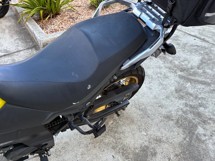2018 Suzuki V-STROM 650 (DL650A) Yellow