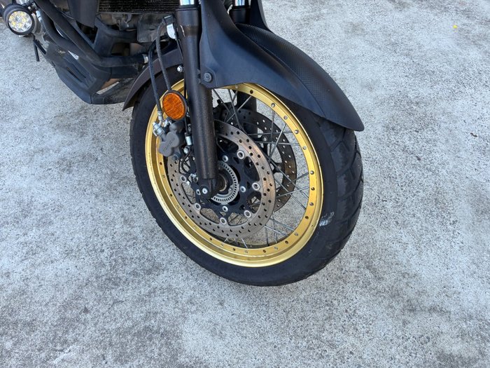 2018 Suzuki V-STROM 650 (DL650A) Yellow