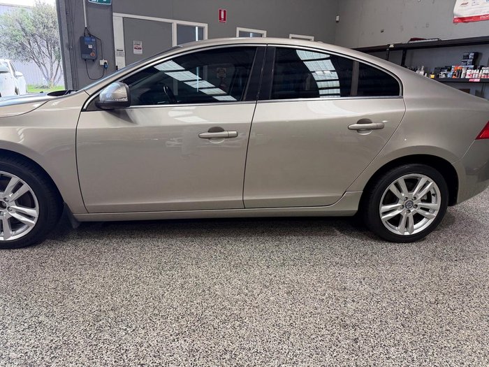 2012 Volvo S60 T4